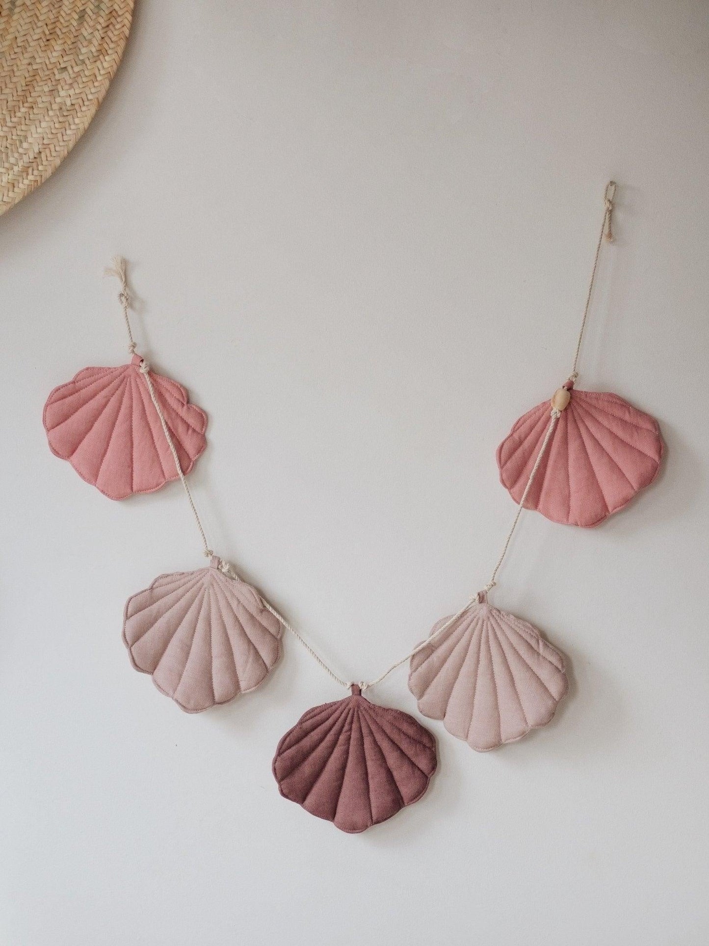 Shell Garland - Powder Pink